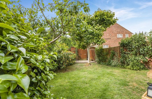 Canterbury House | Cornerways by Bloom Stays - family home in City centre, ideal for exploring Canterbury