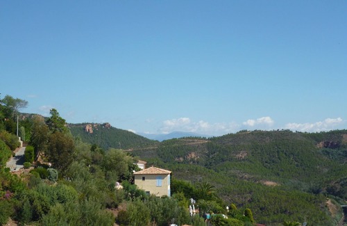 Espero-Pax Apartment | Corniche d'or apartment THEOULE /LE TRAYAS Mid road CANNES - SAINT RAPHAEL