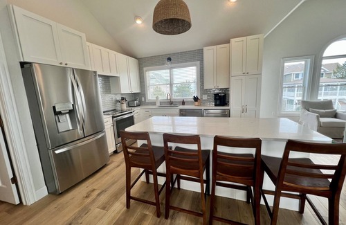 Corolla House | Corolla Sunset: Semi-Oceanfront and the CLEANEST Home on the Beach!