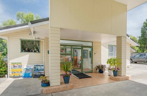 Coromandel RV Rental | Coromandel Shelly Beach TOP 10 Holiday Park