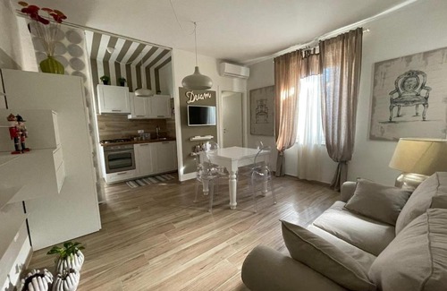 Fucecchio Apartment | COROS - AFFITTI BREVI FUCECCHIO