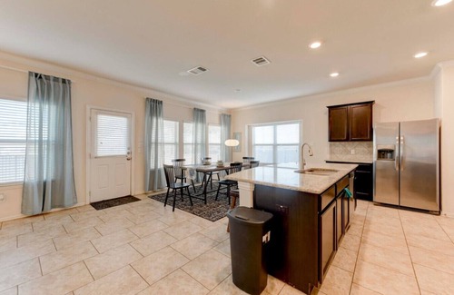 Austin House | Corporate Housing Easton Austin