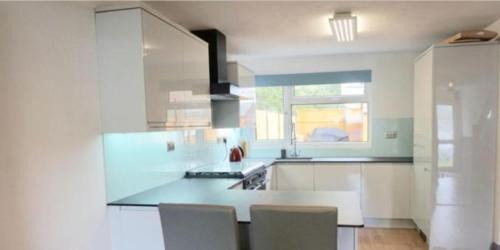 Birchanger House | Corporate Large Modern 4 to 5 Bedroom House