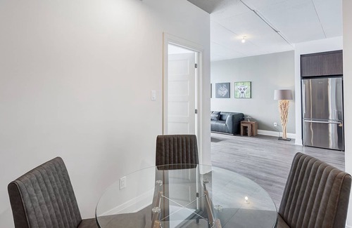 Laval Apartment | Corporate Stays| L' Equinox | New and modern 2BR