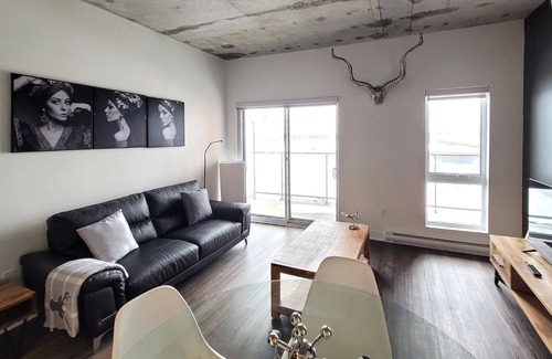 Fabreville Apartment | Corporate Stays | Le James | Brand-New 1BR!