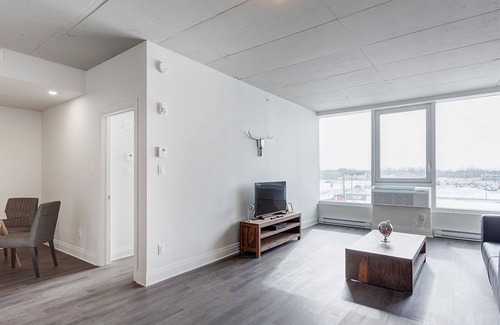 Laval Apartment | Corporate Stays | L’Equinoxe | Modern 2BR
