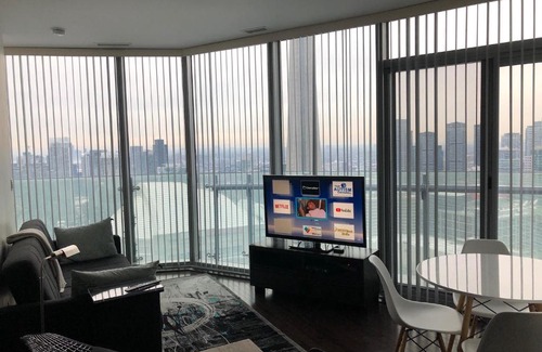 Toronto Entertainment District Apartment | Corporate suite