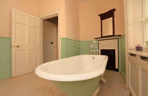 Galway City Centre Bed & Breakfast | Corrib House Guest Accommodation