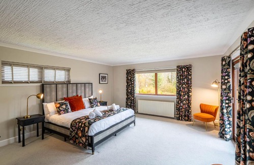 Lewiston House | Corrie House with Hot Tub