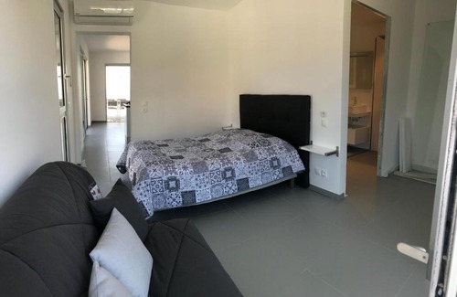 Solenzara Apartment | Corsicacasa Appartement Sur La Mer Port De Solenzara