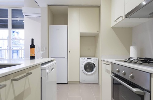 Old Town Apartment | Cort Reial 1A - Holiday Apartment Rental in Girona | Bravissimo