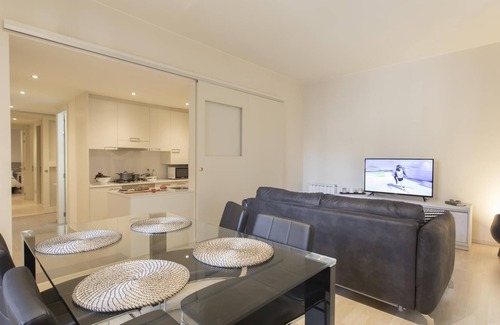 Old Town Apartment | Cort Reial 2B - Holiday Apartment Rental in Girona | Bravissimo
