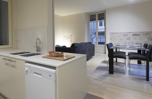 Old Town Apartment | Cort Reial 2B - Holiday Apartment Rental in Girona | Bravissimo