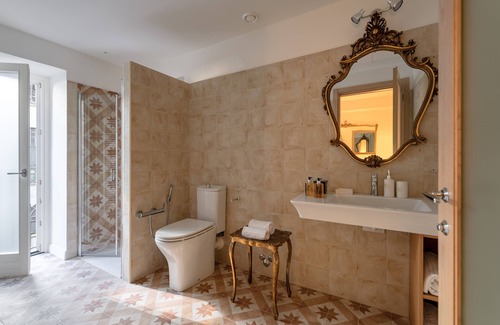 Roman Quarter House | Corte Realdi Luxury Rooms - Torino
