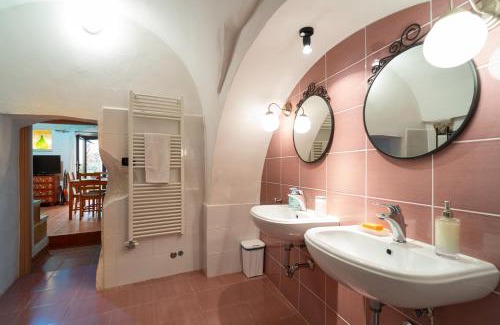 Sogliano Cavour Apartment | Corte Regina