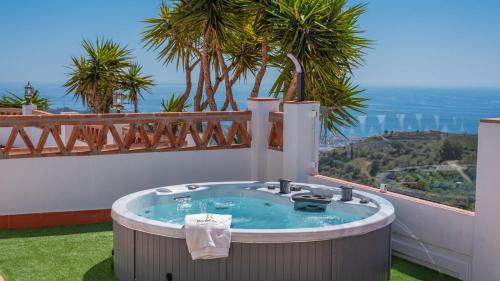 Torrox House | Cortijo Raíces Jurado Torrox by Ruralidays
