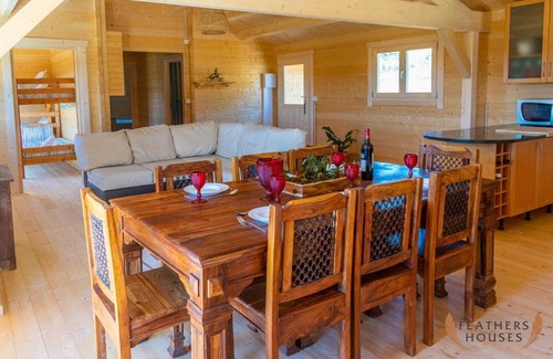 Salir de Matos Villa | Corva Farmhouse