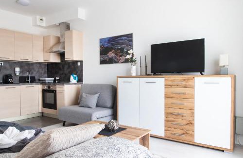 Corvin negyed Apartment | Corvin Gem Apartment with PARKING