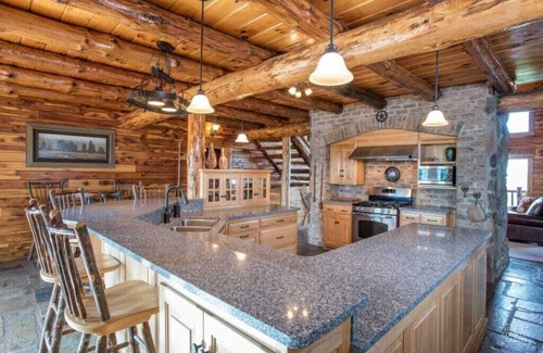 Keene Cabin | Coshocton Hills - 2 Luxury Log Cabins - Lake