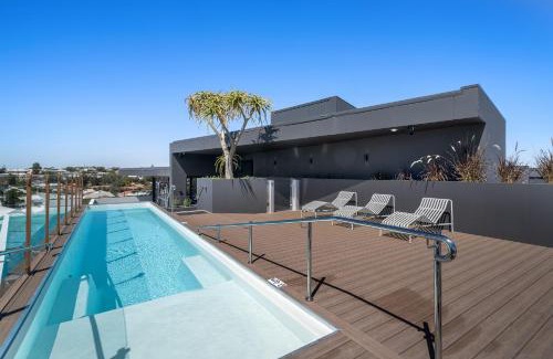 North Fremantle Apartment | Cosmopolitan 1-Bed - Fremantle Beach Front