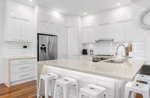 Mornington House | Cosmopolitan In Mornington