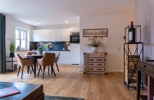 Traunstein Apartment | Cosmopolitan Suite, 84qm mit Balkon