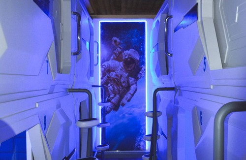 Whitechapel Hotel | Cosmos capsule coworking hub London