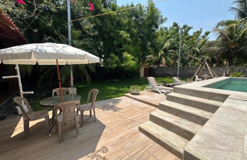 Acajutla House | Costa azul para 15 personas con barbacoa y piscina