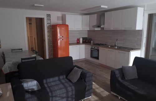 Vasto Apartment | Costa dei Trabocchi Vasto city apartment with 1 or 2 bedrooms 1 bathroom.