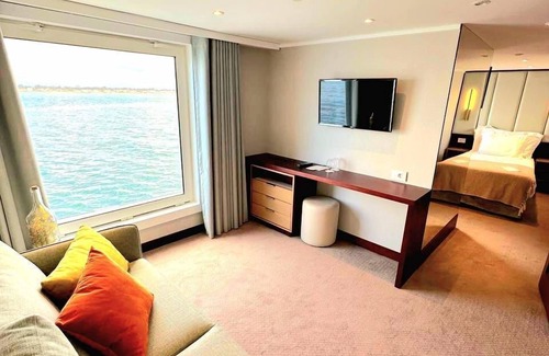 Barra Boat Rental | Costa do Sal - Boat Lounge Hotel