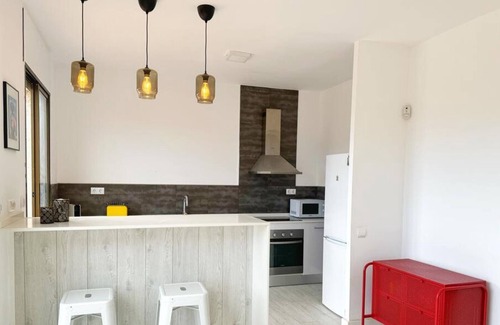Salou City Centre Apartment | Costa Dorada Penthouse: Terrasse de 140m², Proche Plage et Centre, Piscine, Parking, Wi-Fi