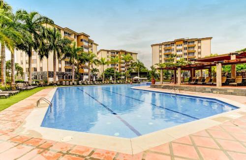Barrio Santa Lucia Apartment | Costa Linda 7-13