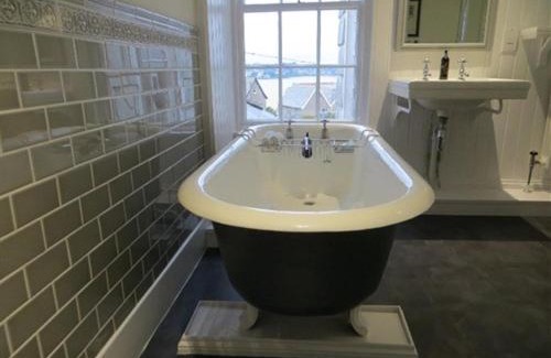 Treator Bed & Breakfast | Coswarth House with breakfast at Rick Stein's