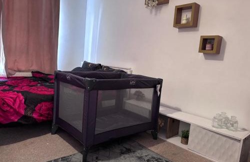 Stonebridge Apartment | Cosy 1 bed Flat Wembley