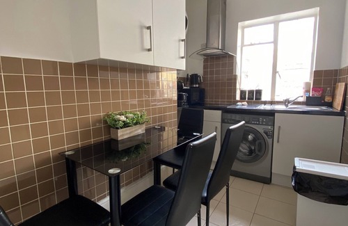 London City Centre Apartment | Cosy 2-bed flat in the heart of SoHo!