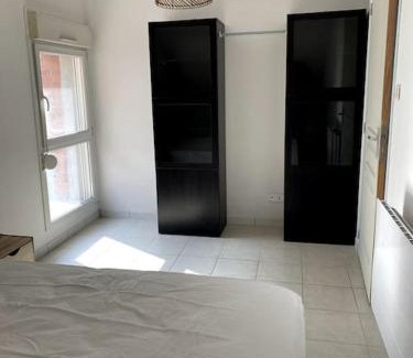 Chalons-en-Champagne Apartment | COSY 2 couchages - secteur SNCF - Parking