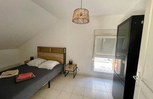 Chalons-en-Champagne Apartment | COSY 2 couchages - secteur SNCF - Parking