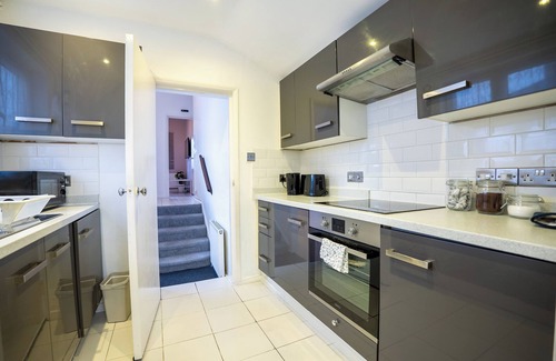 Selhurst Apartment | Cosy 2bed Flat-Easy Links to Central London and Gatwick Airport-Free Parking