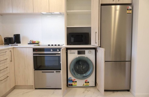 Henderson House | Cosy 2BR House in Awaroa Road