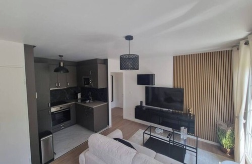 Bussy-Saint-Georges Apartment | Cosy 3 at Disney Land Paris