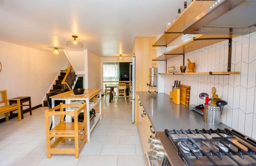 Pickering House | Cosy 3-Bedroom Home in Quiet Cul-de-Sac