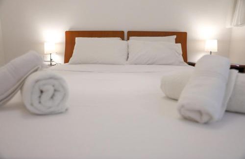 Marsalforn Apartment | Cosy 3BR Apt with private Terrace & Wifi in Gozo by 360 Estates