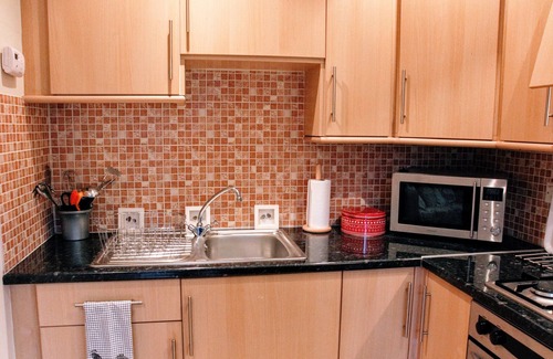 Bonnington Apartment | Cosy and Homely 1BD Flat Near Central Edinburgh