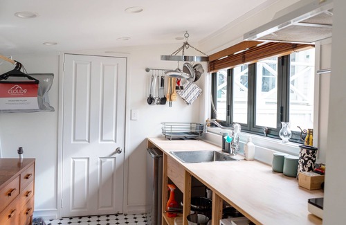 Onehunga Apartment | Cosy and Private Guesthouse in Onehunga
