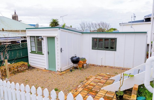 Onehunga Apartment | Cosy and Private Guesthouse in Onehunga