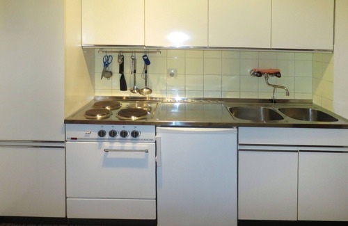Augsdorf Apartment | Cosy apartment for 4 guests with TV, balcony and parking
