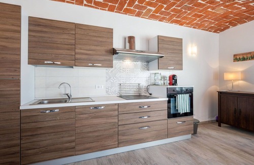 Costigliole d'Asti Apartment | Cosy apartment for 2 people with WIFI, pool, A/C, TV, patio and parking