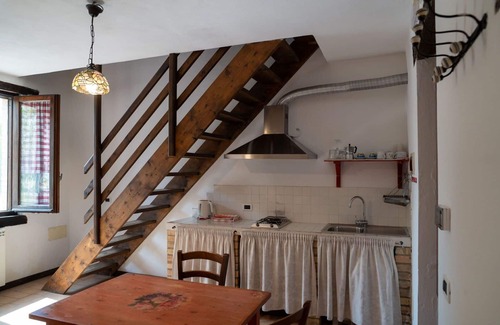 Citta Sant'Angelo Apartment | Cosy apartment for 4 people with WIFI, pool, A/C, TV, patio, pets allowed and parking