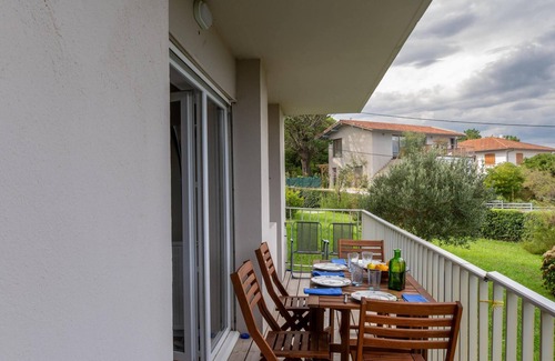 Biarritz Apartment | Cosy apartment 110m2 with sea view, terrace and parking near côte des basques