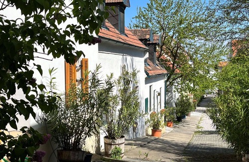 Morbisch am See Apartment | Cosy apartment for 3 people with WIFI, TV, terrace and parking